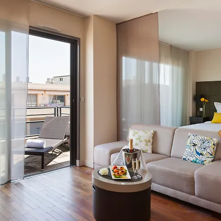 Neho Croisette Hotell