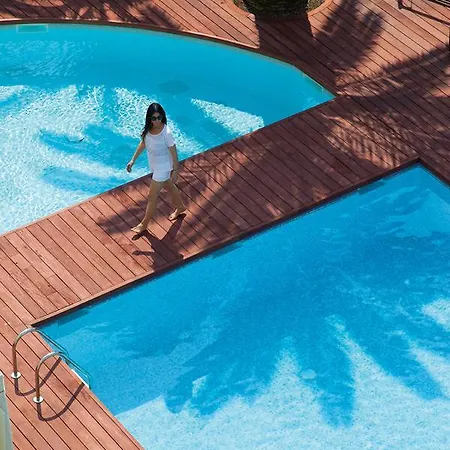 Neho Croisette Otel 4*